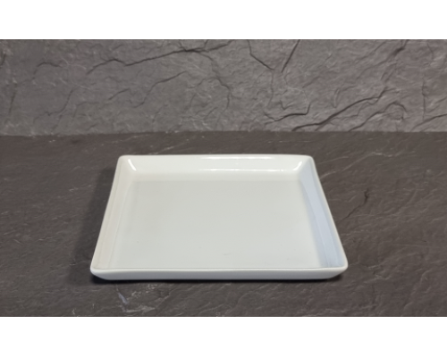 Тарілка  (квадрат) 14,4*14,4 см,h-1,5 см фарфор