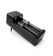 Зарядний пристрій 220В 1000мАг 3,7В 2x18650 Charger Double 8792 (300)