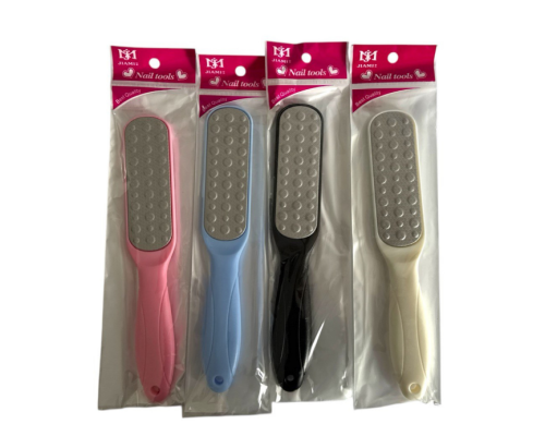 Тертка для ніг та п'ят пластик (22,5*4) см 03946